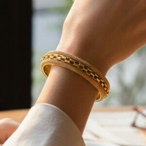 Graziano Vintage Gold Tone Mesh Woven Chain Accent Bangle Bracelet